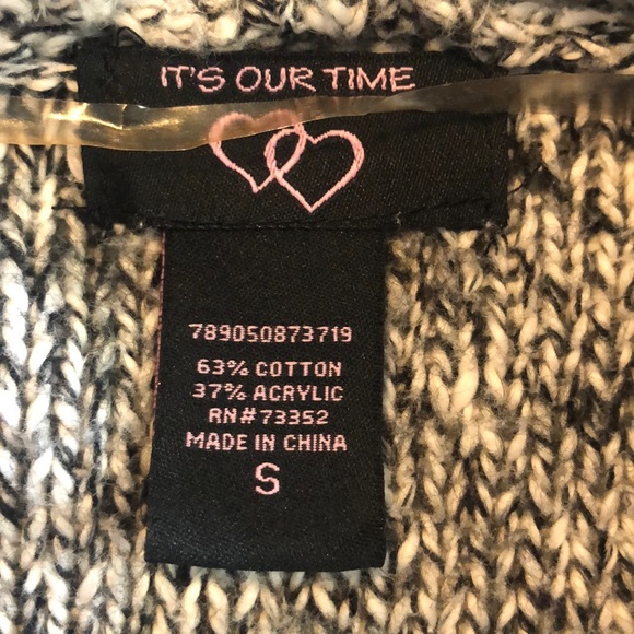 Sweater - Picture 3 of 3